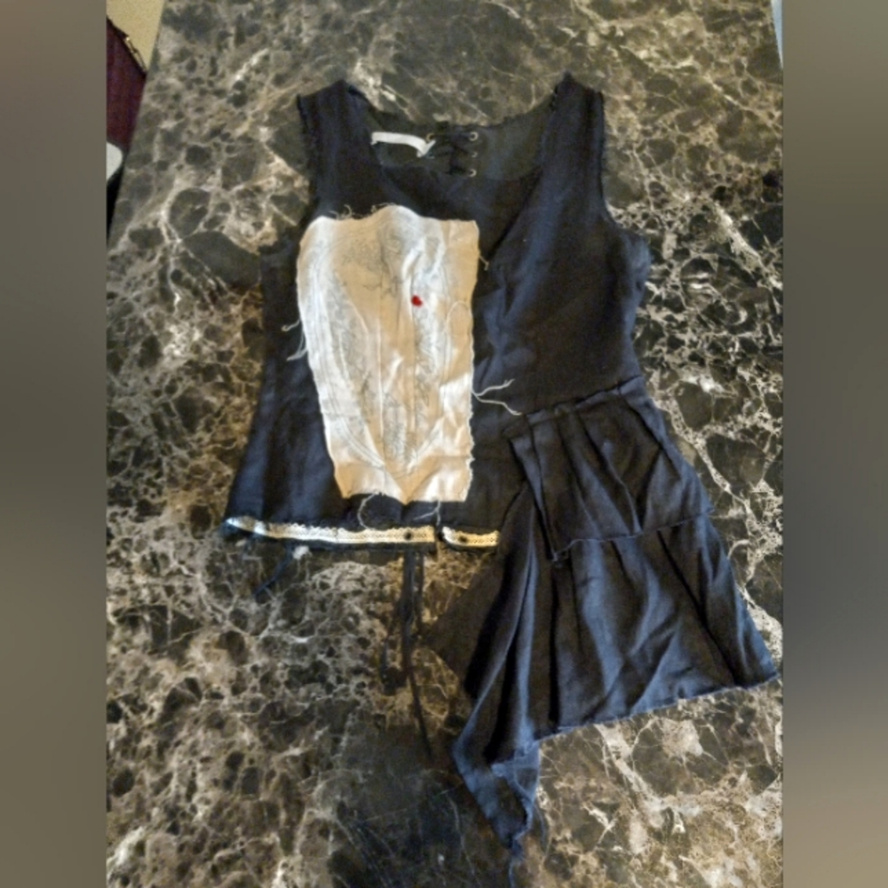 Black Trelise Cooper shirt